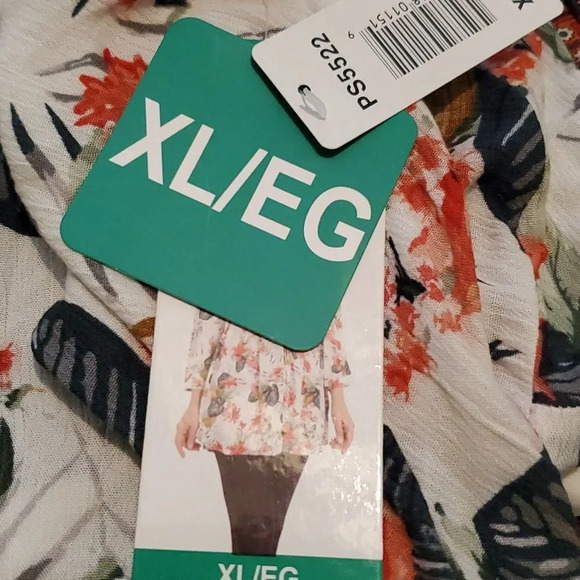 Maison d' Amelie floral tunic blouse Size Xl - Picture 6 of 8